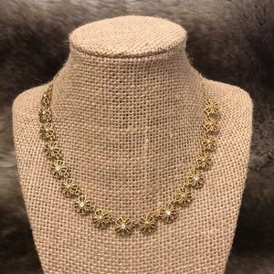 Vintage gold clover flower Avon necklace